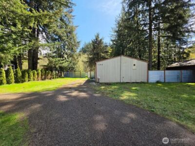 140 NE Evergreen Drive , Tahuya, WA 98588 - Photo 2