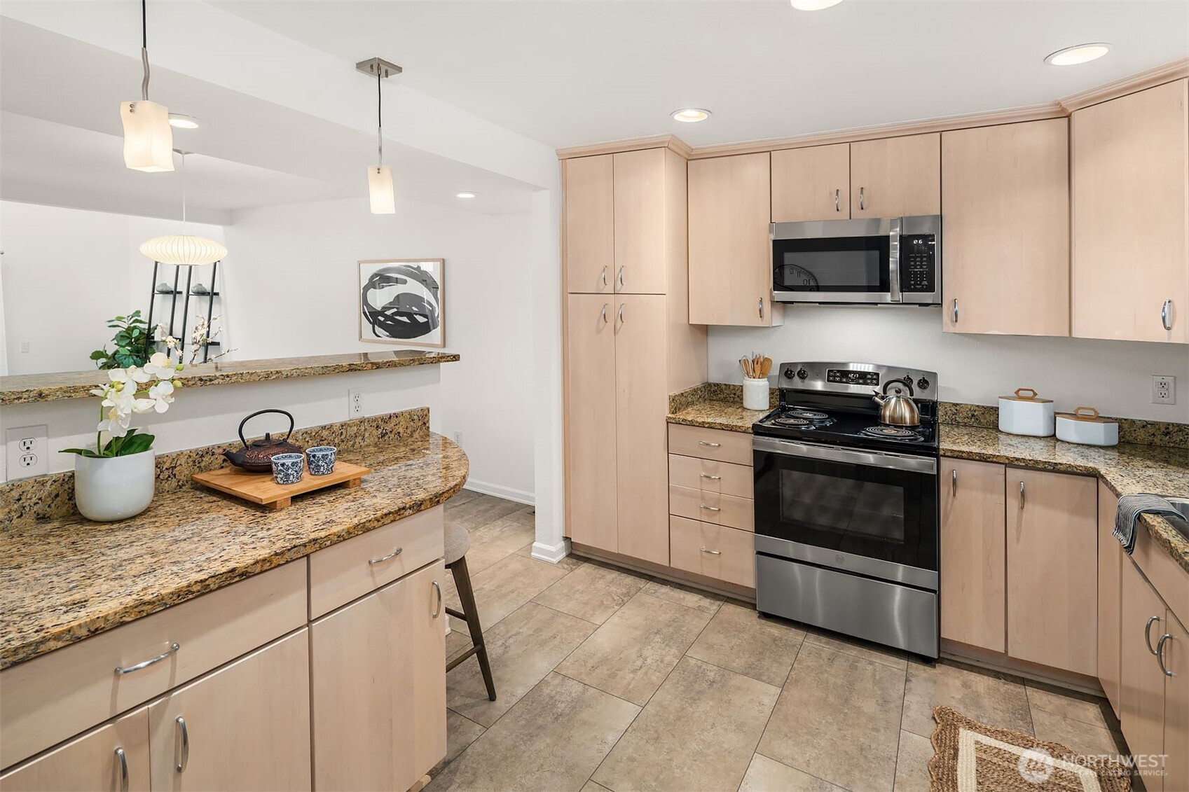 3506 108th Place NE #2, Bellevue, WA 98004