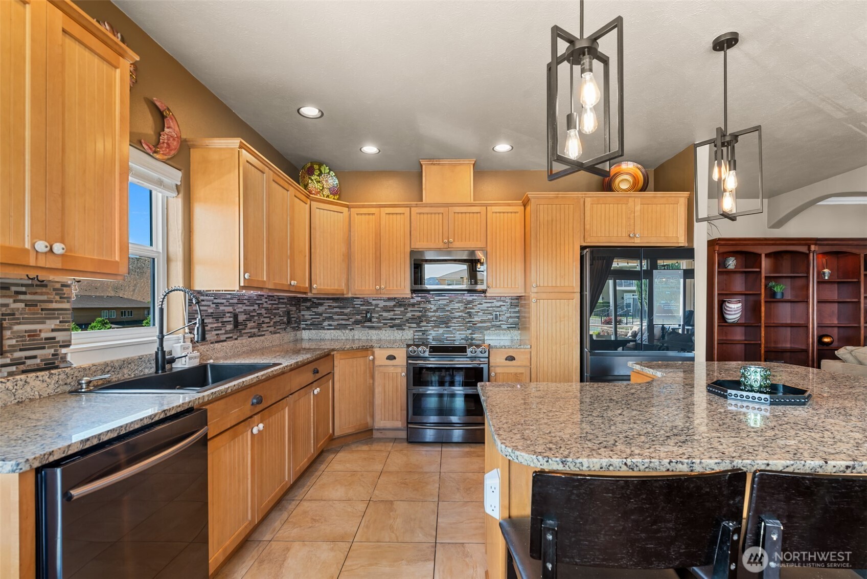 9119 Seahawk Lane NW, Quincy, WA 98848