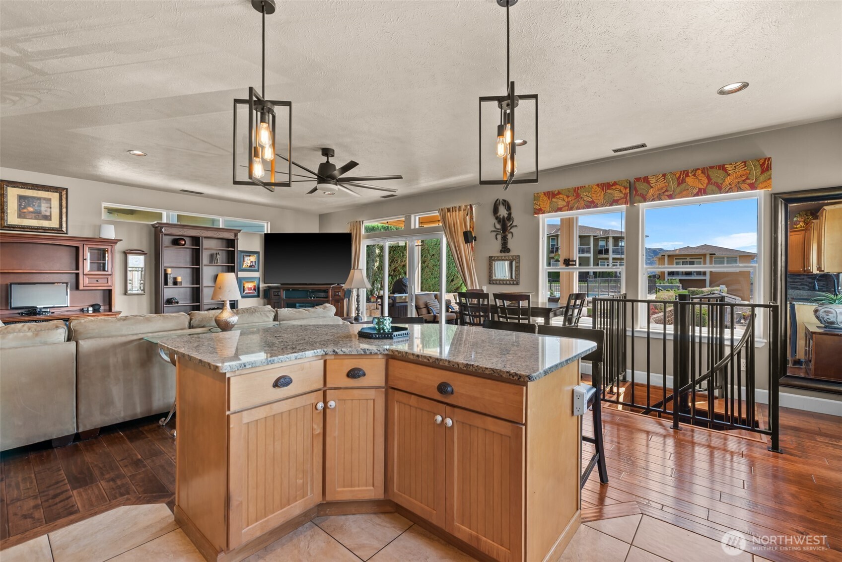 9119 Seahawk Lane NW, Quincy, WA 98848