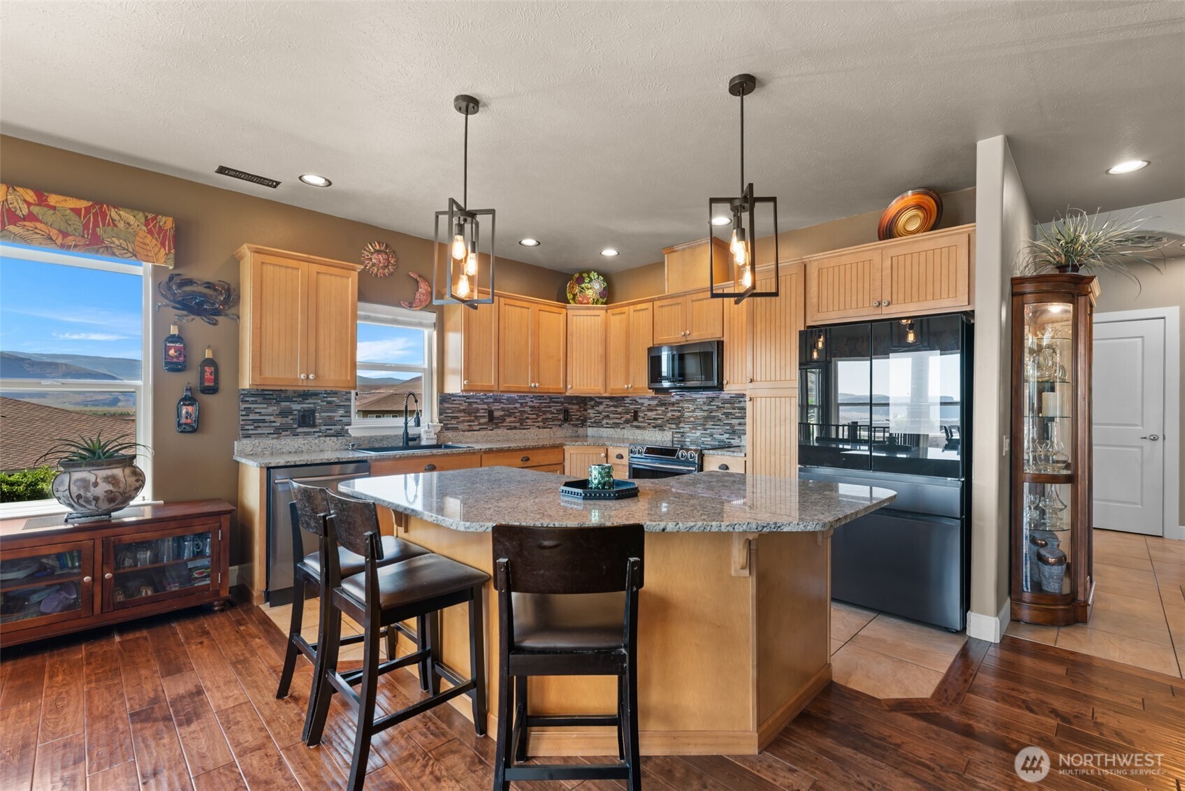 9119 Seahawk Lane NW, Quincy, WA 98848