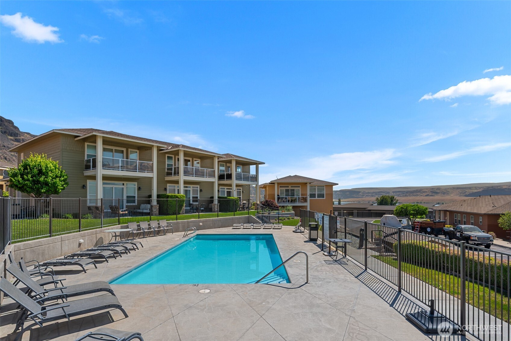 9119 Seahawk Lane NW, Quincy, WA 98848