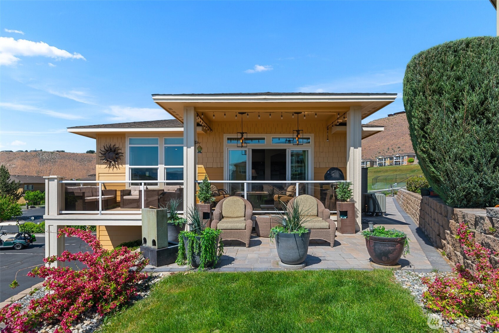 9119 Seahawk Lane NW, Quincy, WA 98848
