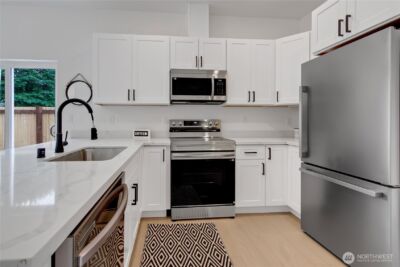 9420 S D St C , Tacoma, WA 98444 - Photo 7