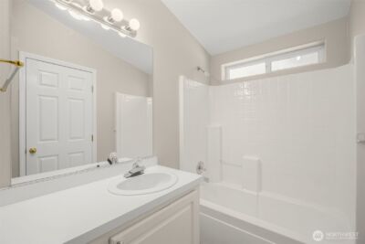 23606 Lake Dr W, Bothell, WA 98021 - Photo 21