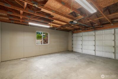 23606 Lake Dr W, Bothell, WA 98021 - Photo 22