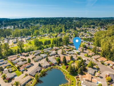 23606 Lake Dr W, Bothell, WA 98021 - Photo 28