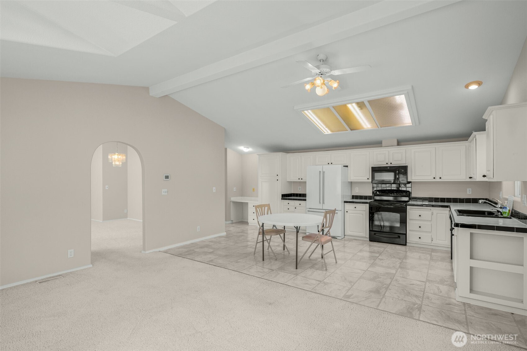 23606 Lake Dr W, Bothell, WA 98021