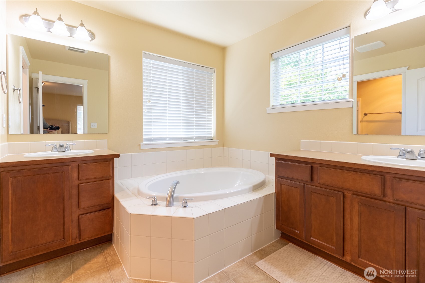 4959 Balustrade Boulevard SE, Lacey, WA 98513
