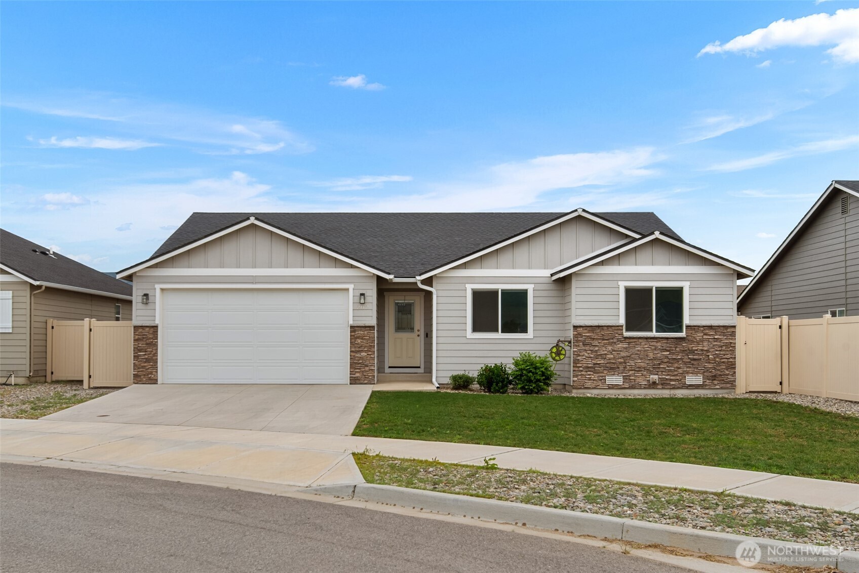 282 Emma Drive , Wenatchee, WA 98801