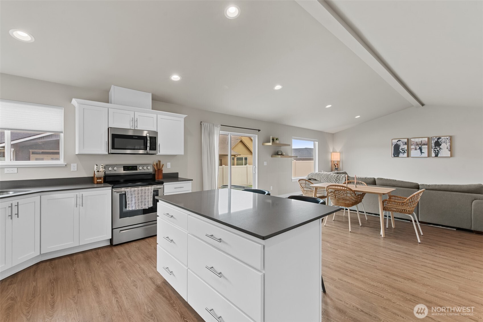 282 Emma Drive , Wenatchee, WA 98801