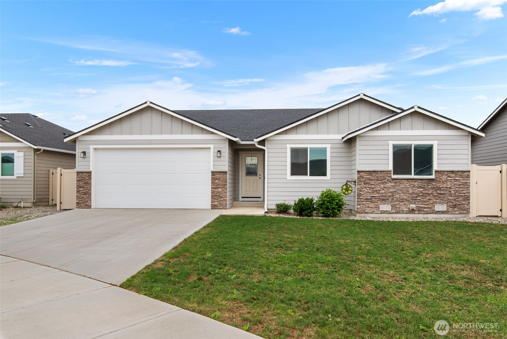 282 Emma Drive , Wenatchee, WA 98801