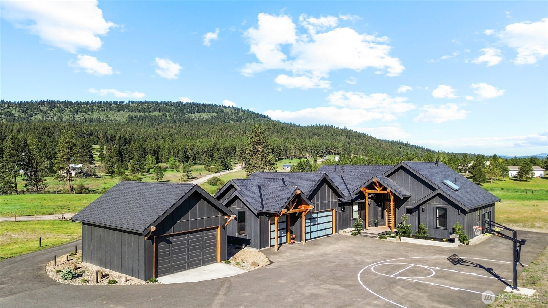 2681 Hidden Valley Road , Cle Elum, WA 98922
