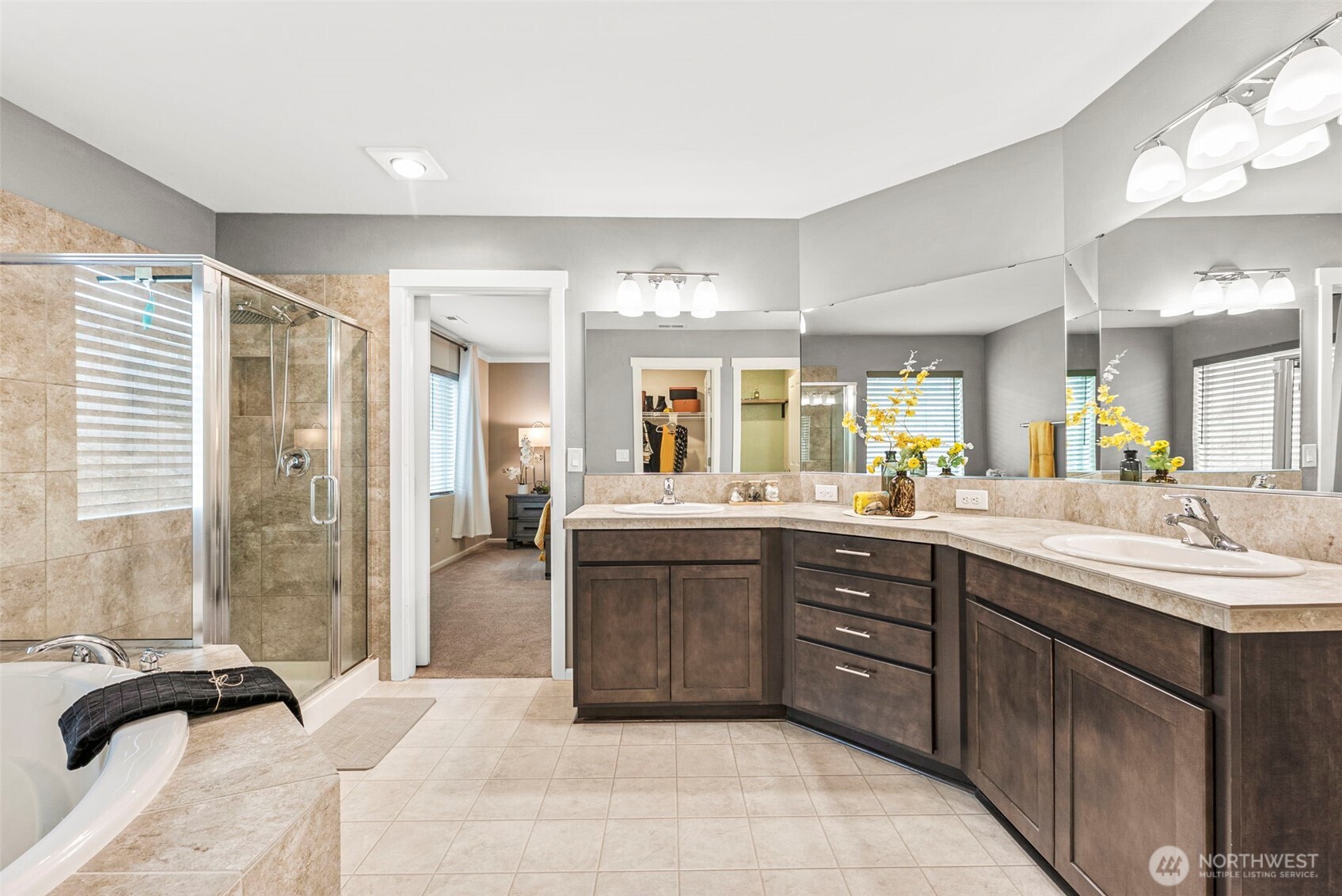 2744 Saga Court NE, Lacey, WA 98516