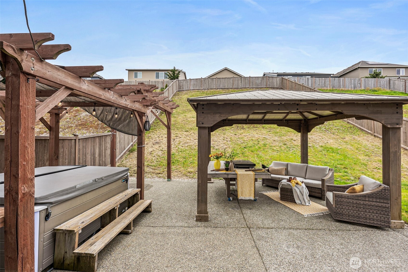 2744 Saga Court NE, Lacey, WA 98516