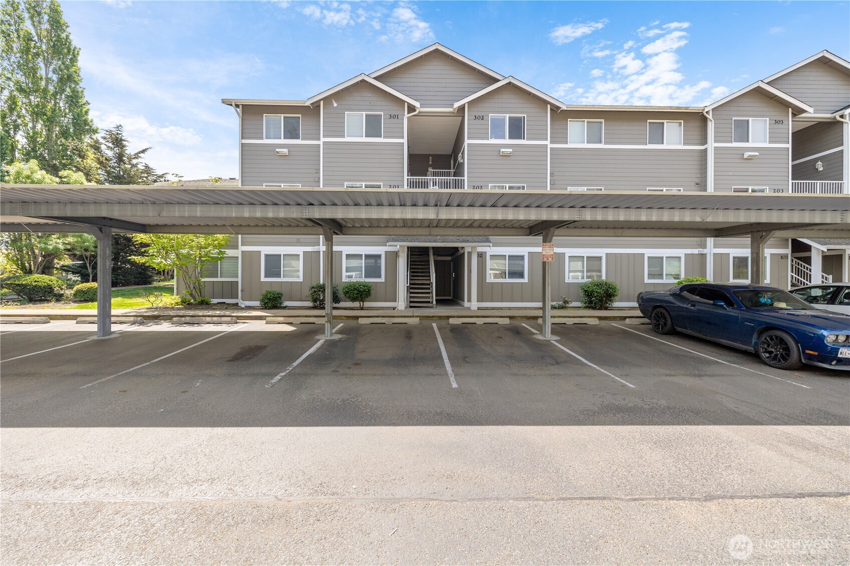 1670 SW Mulberry Street #B201, Oak Harbor, WA 98277