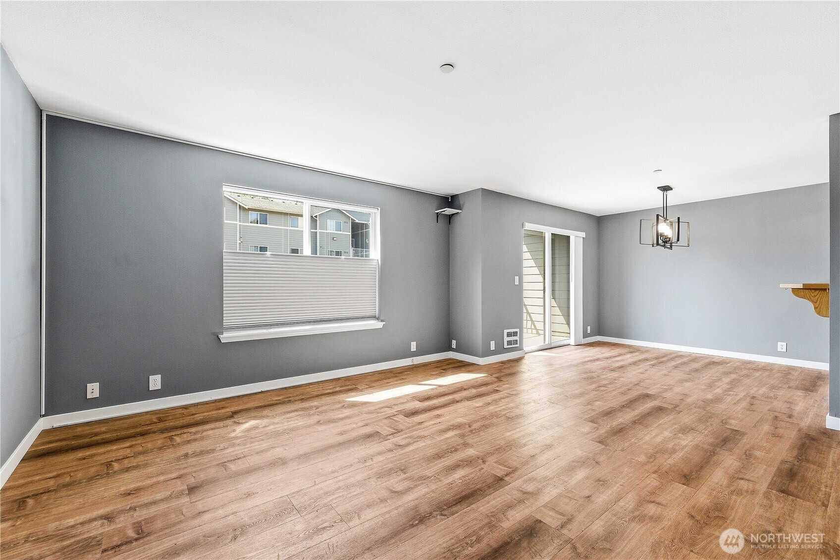 1670 SW Mulberry Street #B201, Oak Harbor, WA 98277
