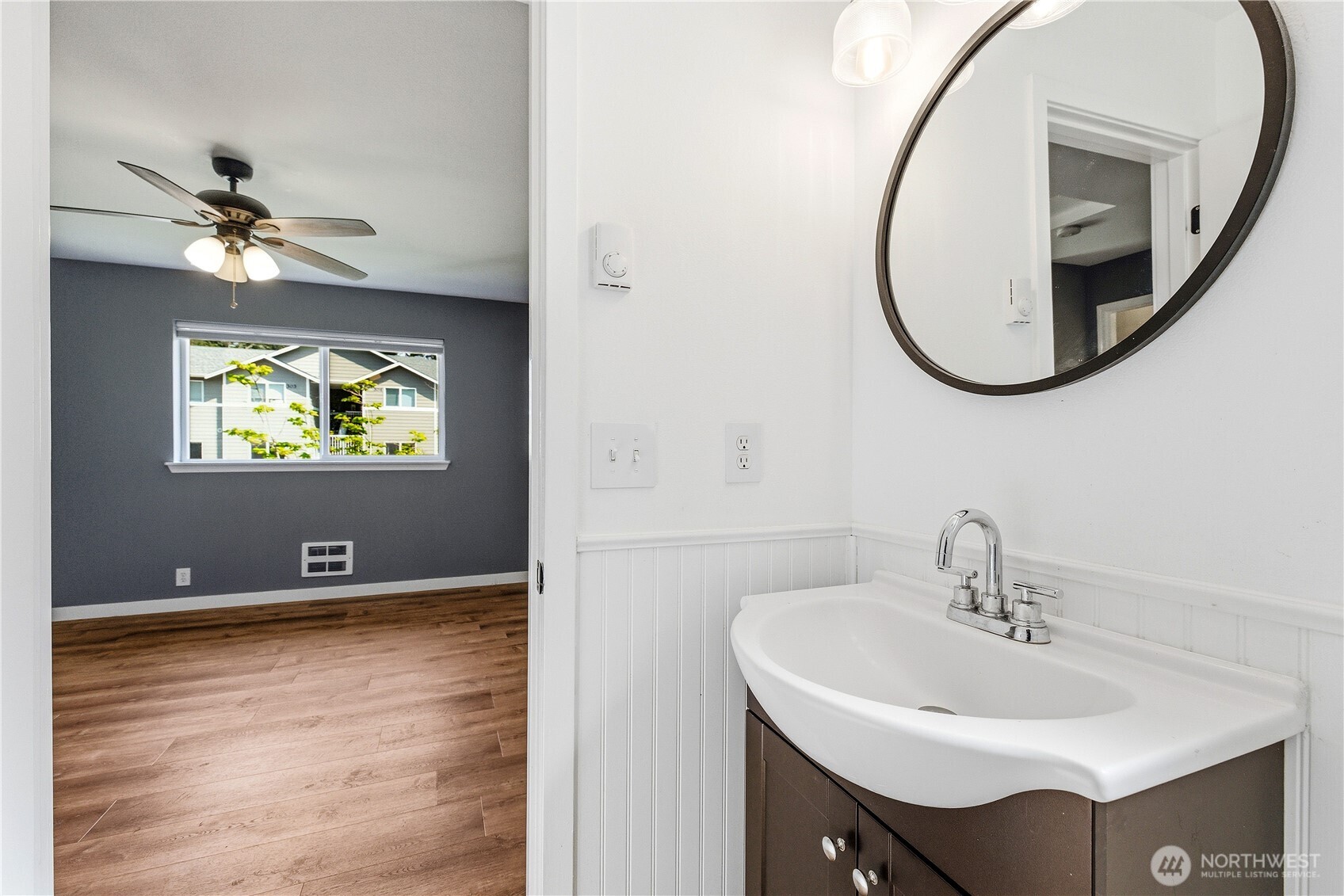 1670 SW Mulberry Street #B201, Oak Harbor, WA 98277