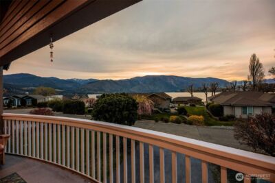 207 Manson View Drive , Manson, WA 98831