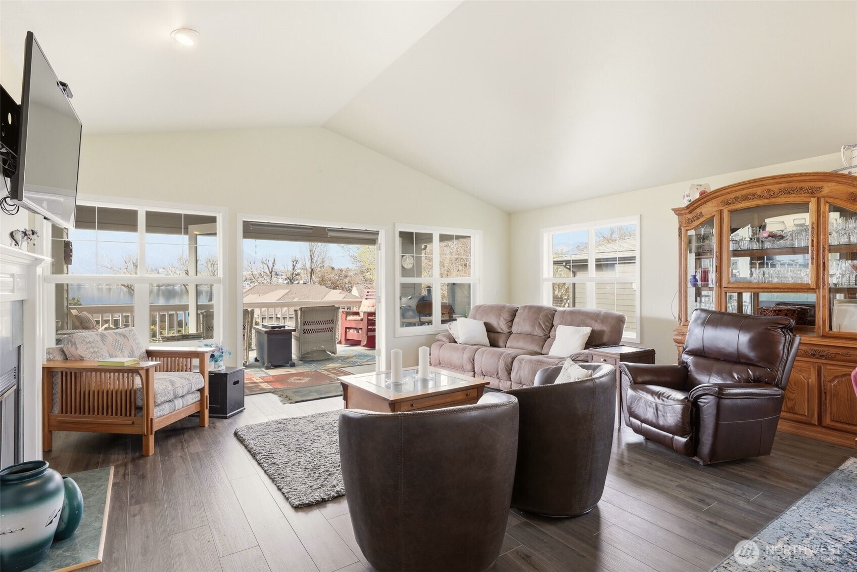 207 Manson View Drive , Manson, WA 98831