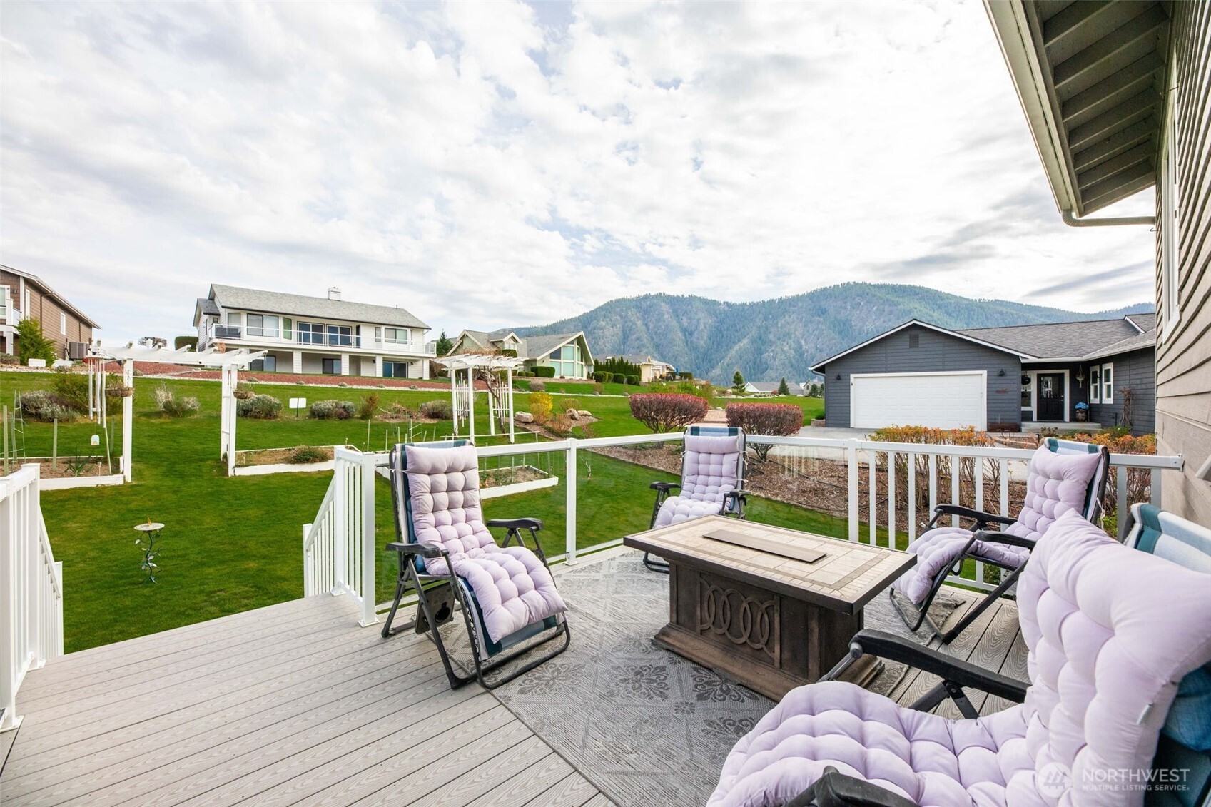 207 Manson View Drive , Manson, WA 98831