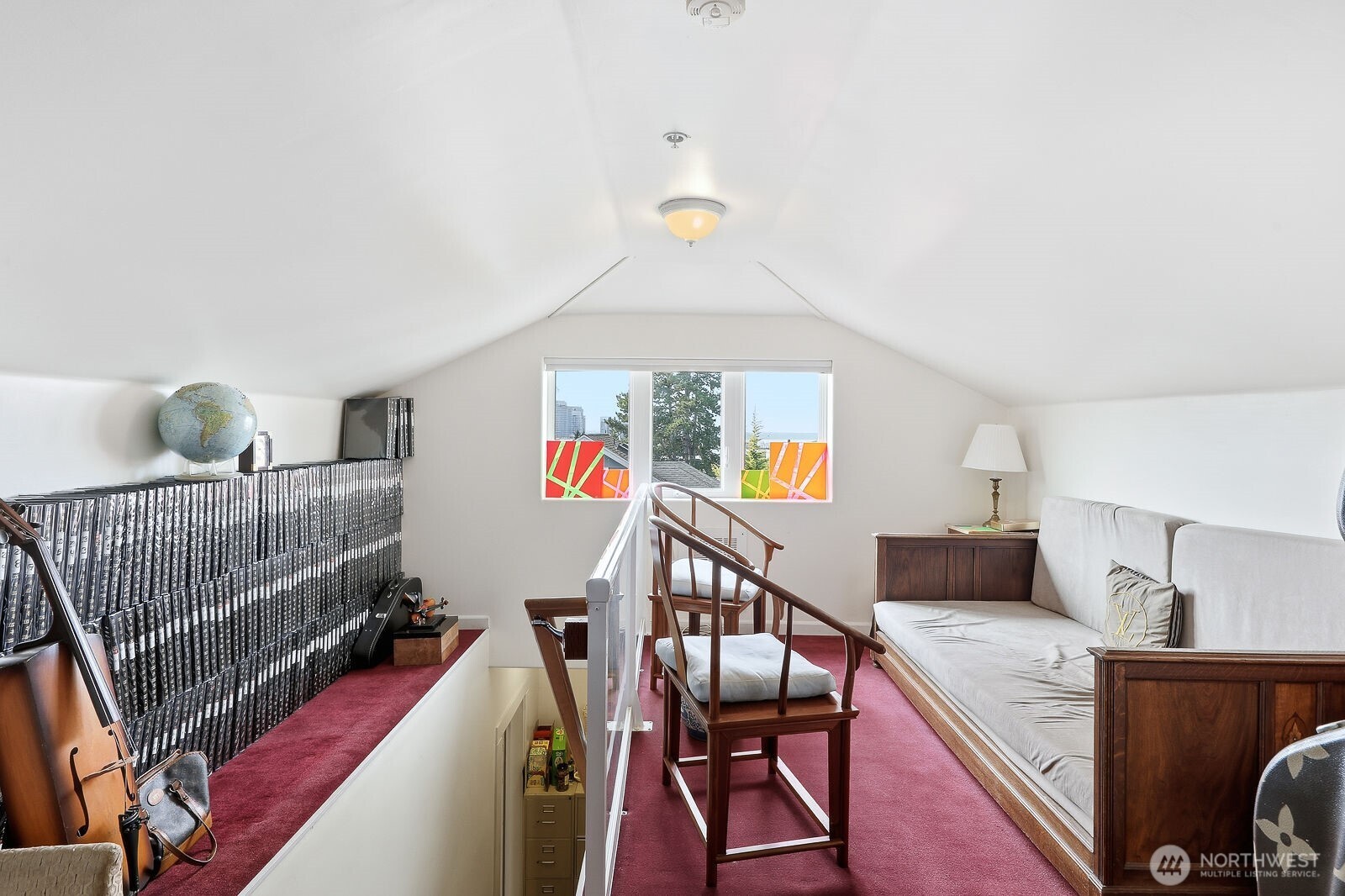 211 14th Avenue E, Seattle, WA 98112