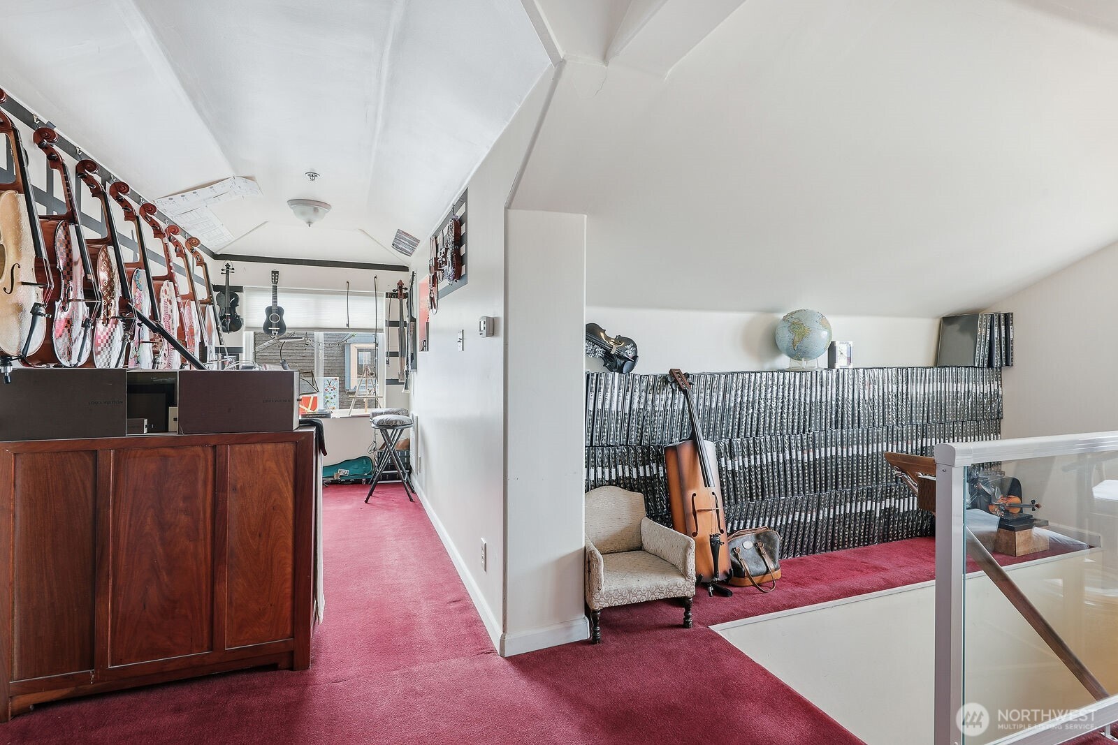 211 14th Avenue E, Seattle, WA 98112