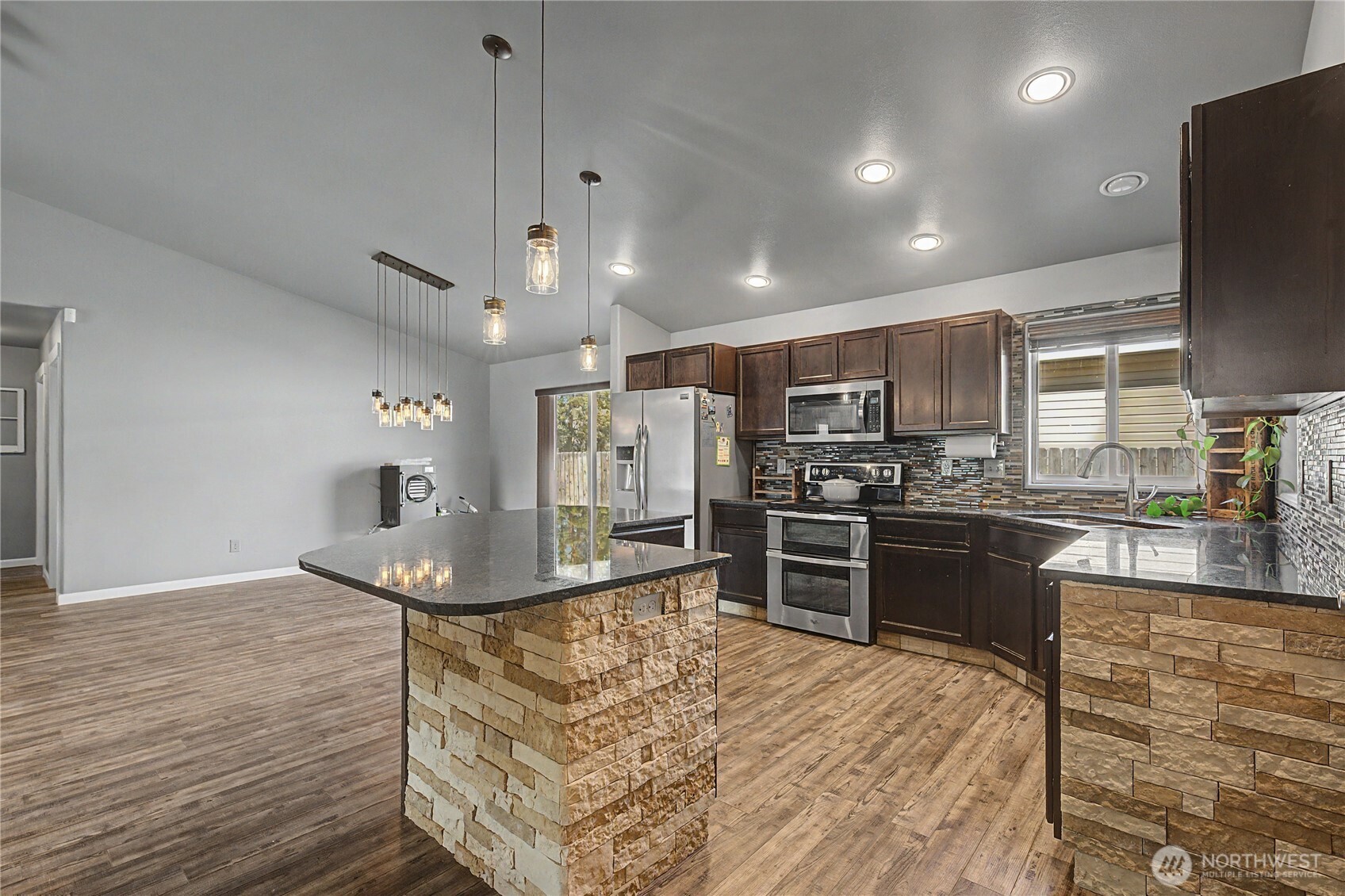 21 Ambrosia Lane , Malaga, WA 98828