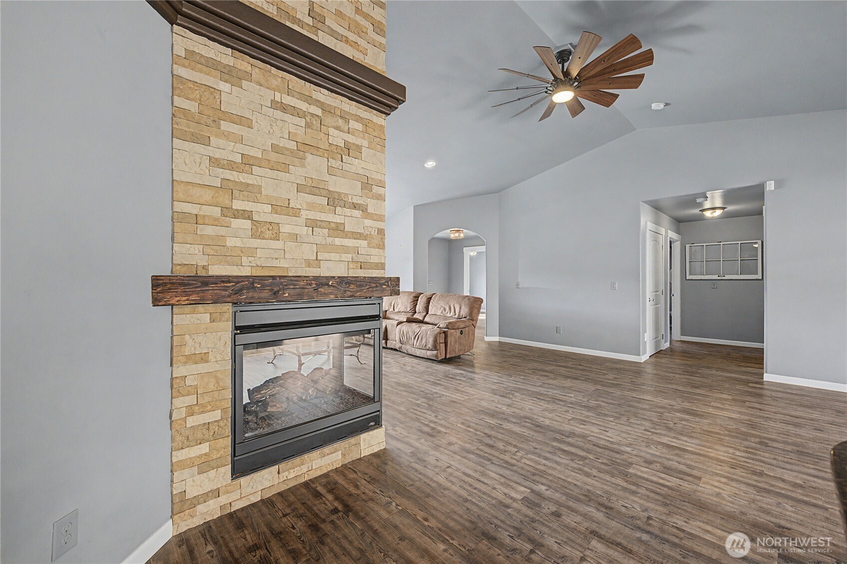 21 Ambrosia Lane , Malaga, WA 98828