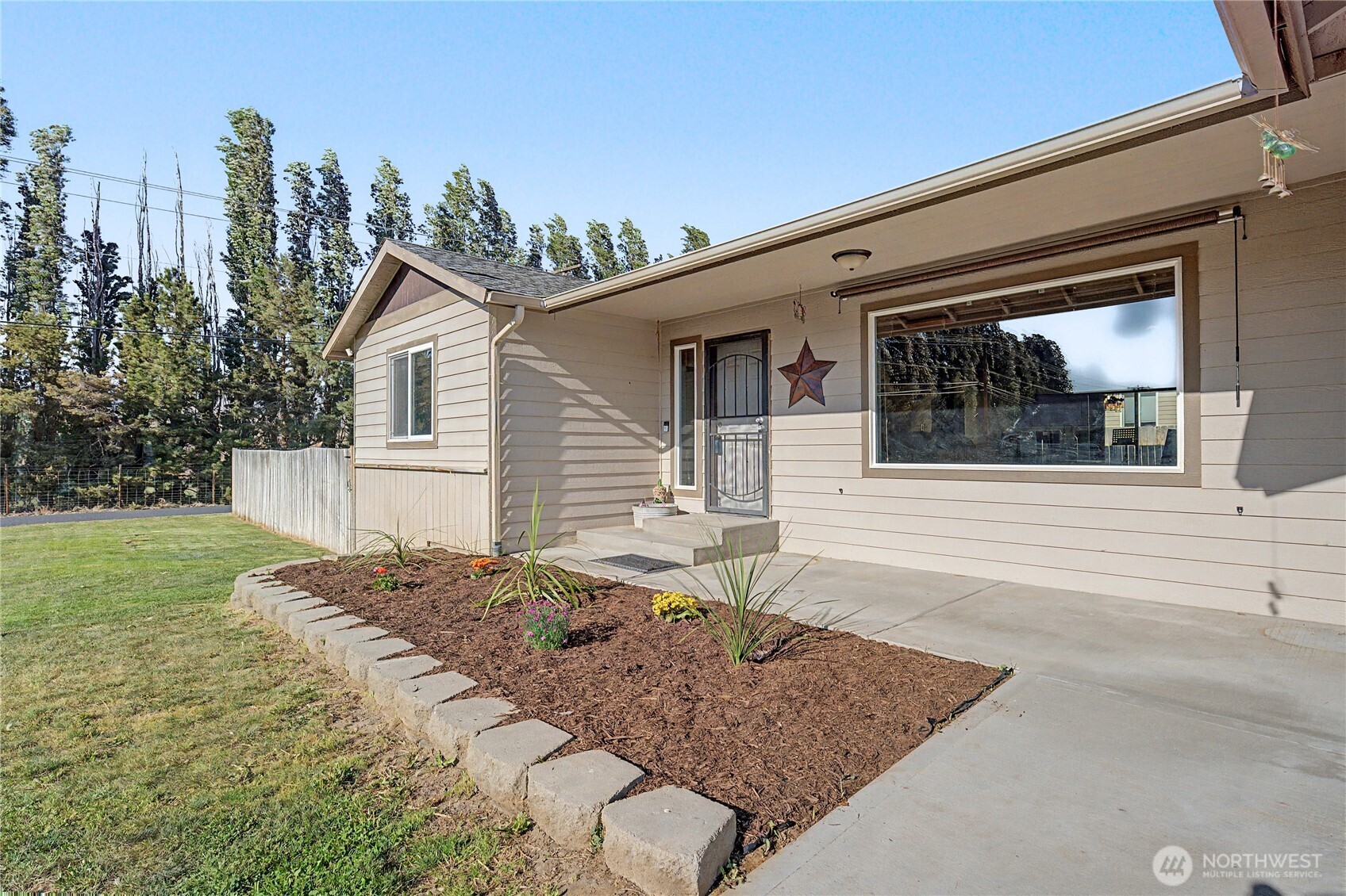 21 Ambrosia Lane , Malaga, WA 98828