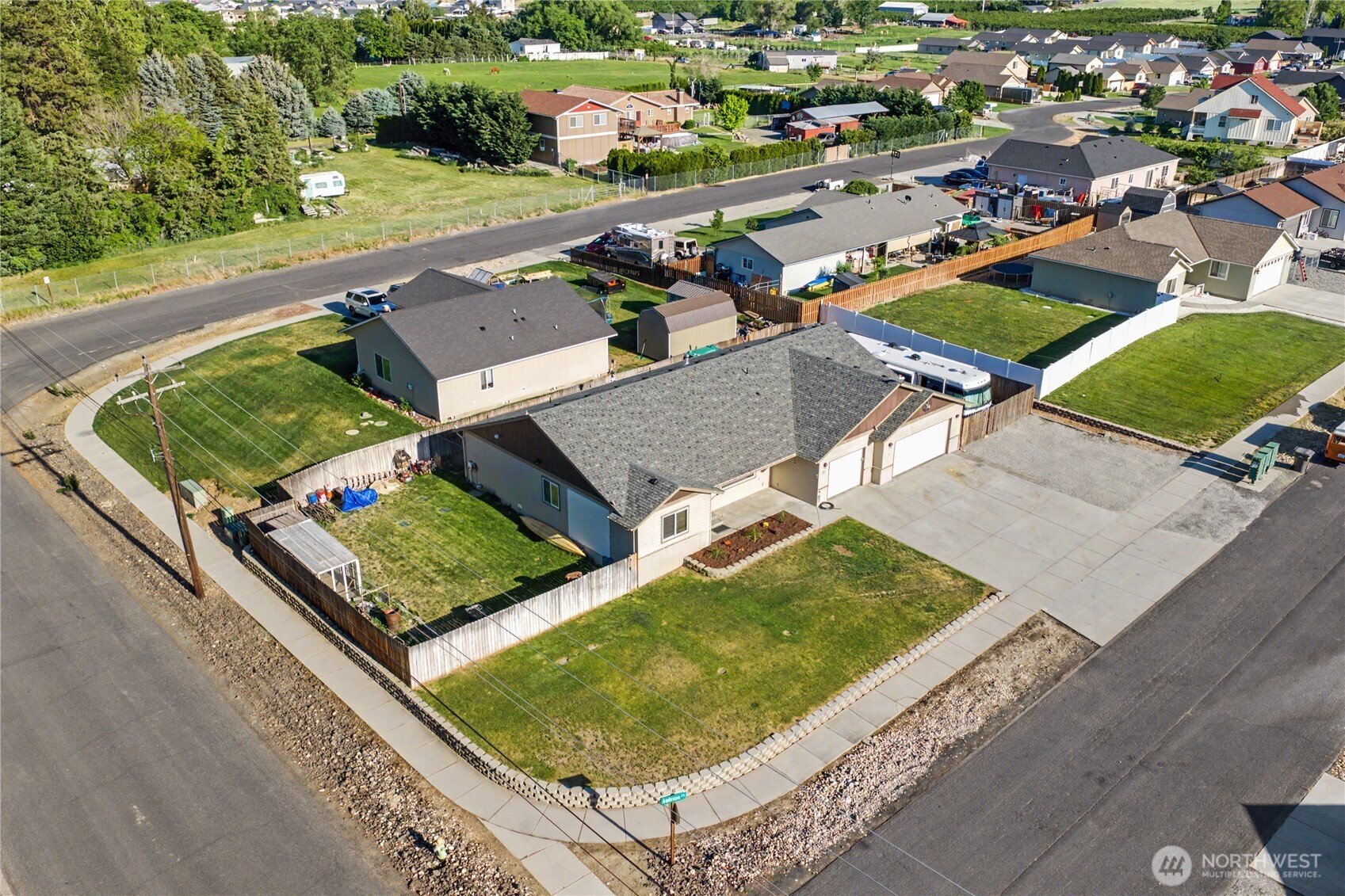 21 Ambrosia Lane , Malaga, WA 98828