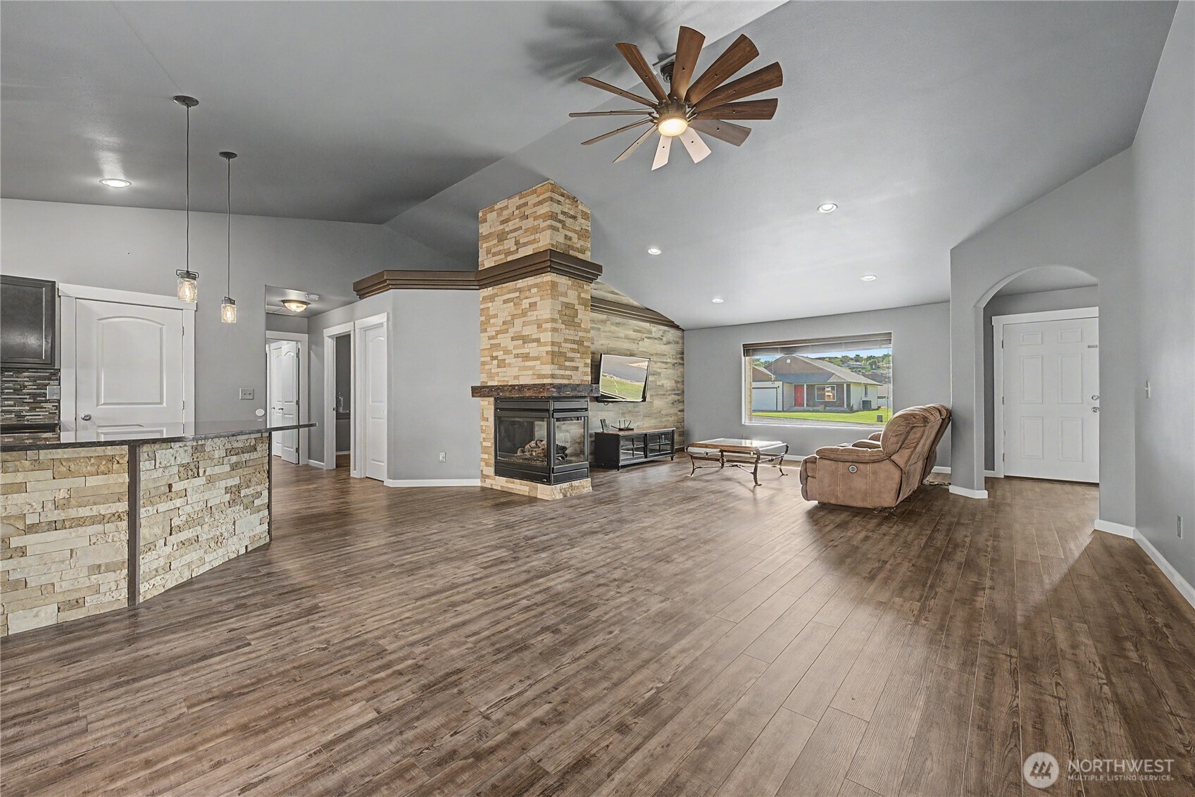 21 Ambrosia Lane , Malaga, WA 98828