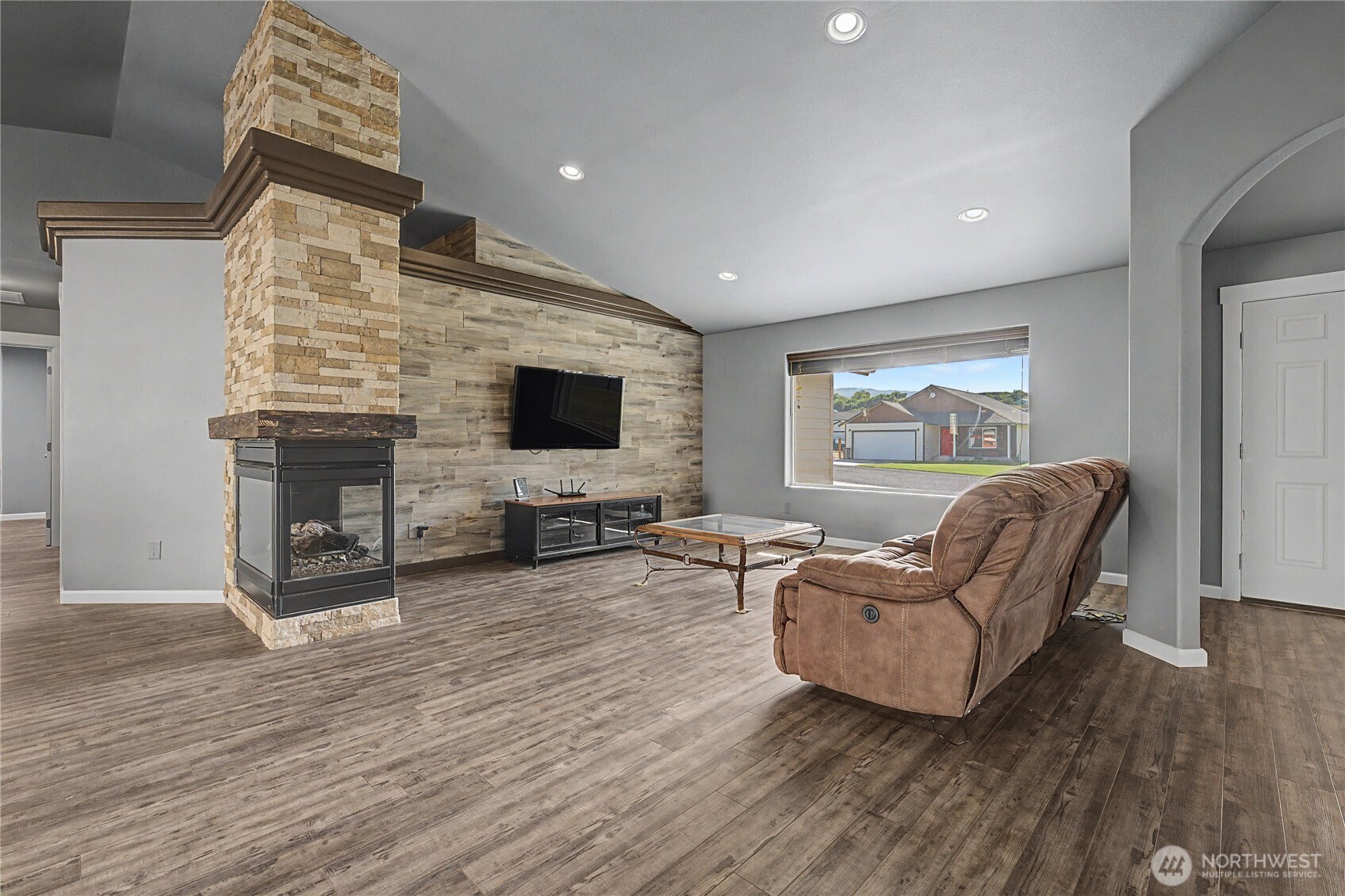 21 Ambrosia Lane , Malaga, WA 98828