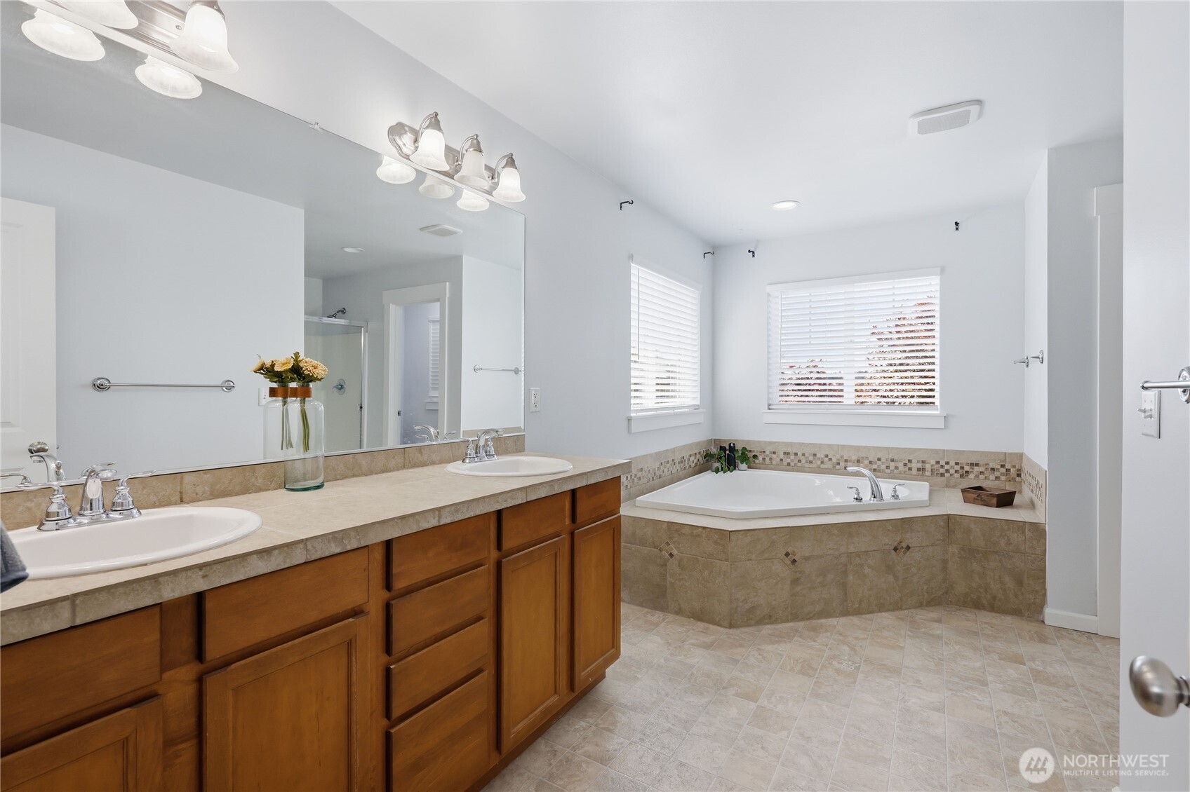 6398 Juanita Circle NE, Bremerton, WA 98311
