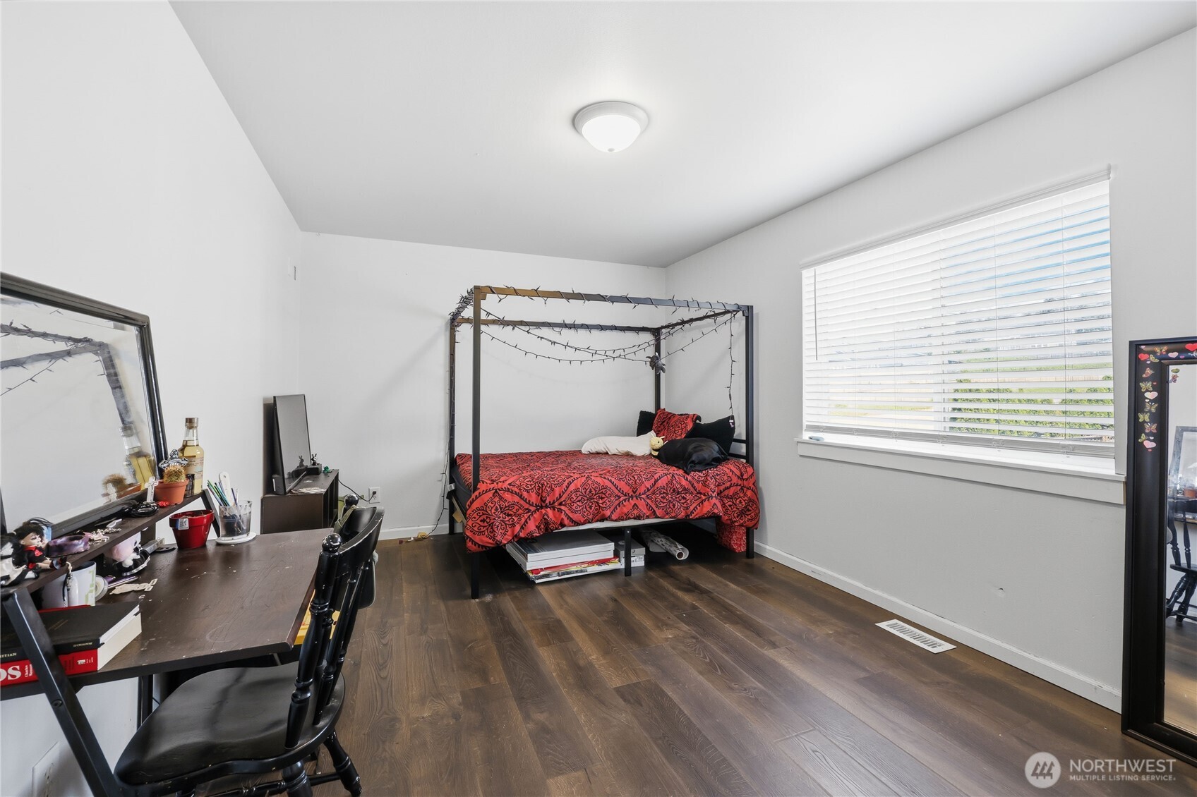 6398 Juanita Circle NE, Bremerton, WA 98311
