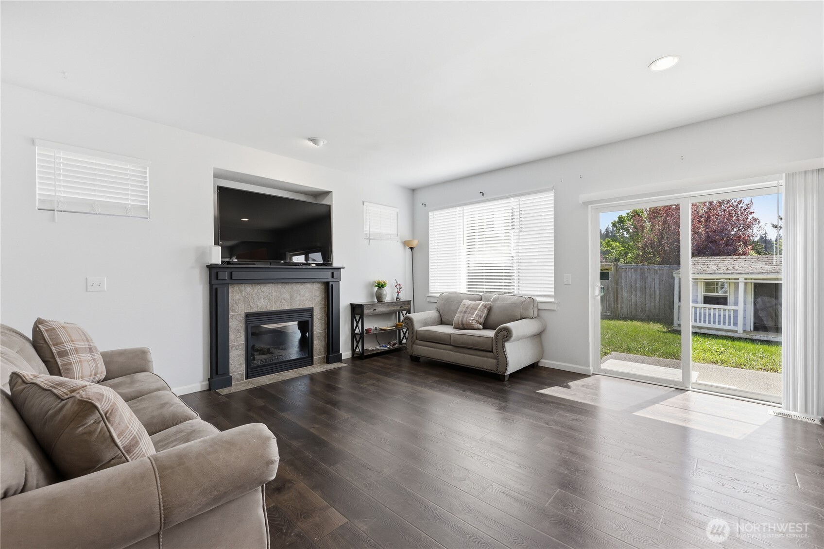 6398 Juanita Circle NE, Bremerton, WA 98311