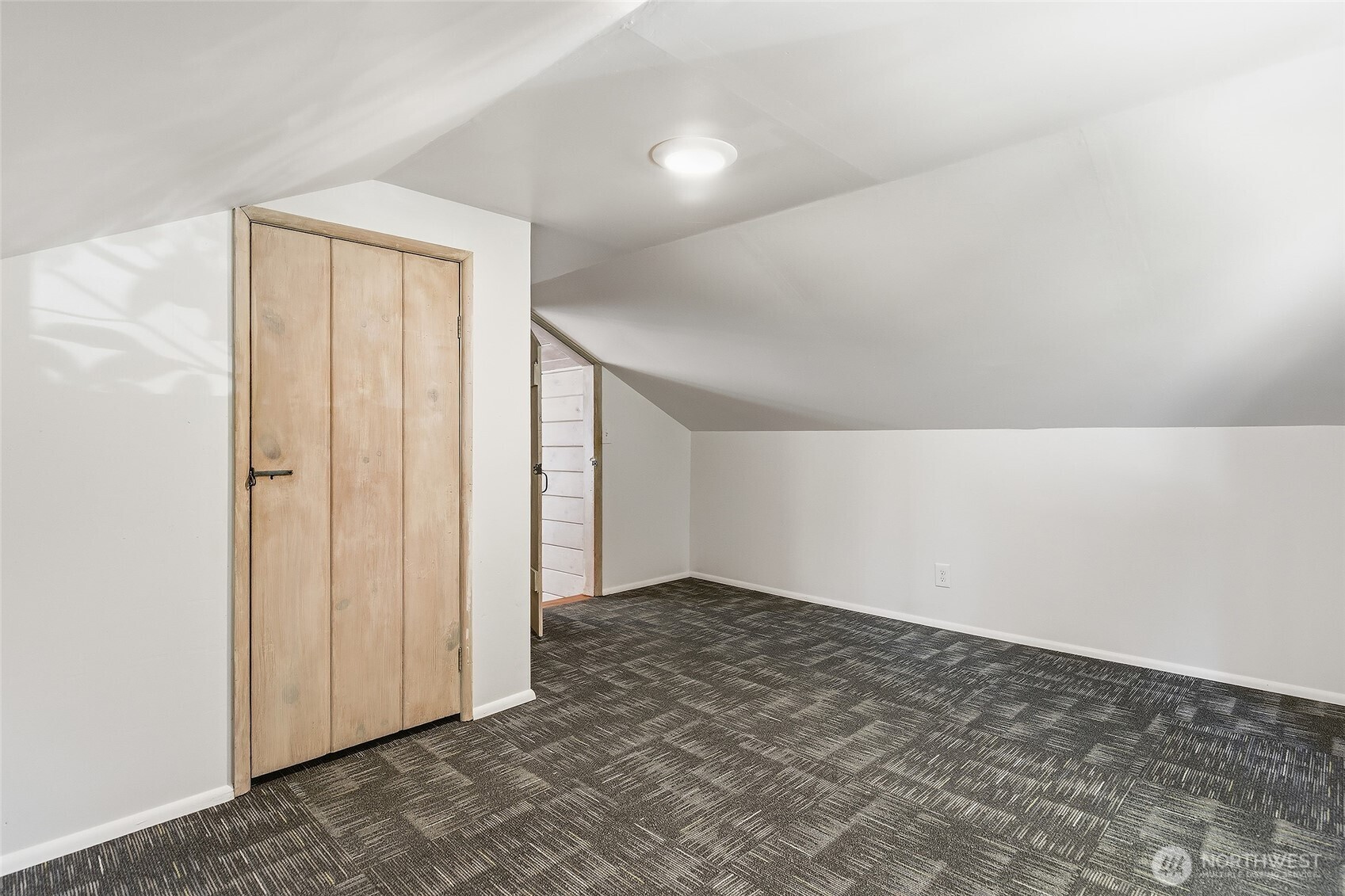 18024 Corliss Avenue N, Shoreline, WA 98133
