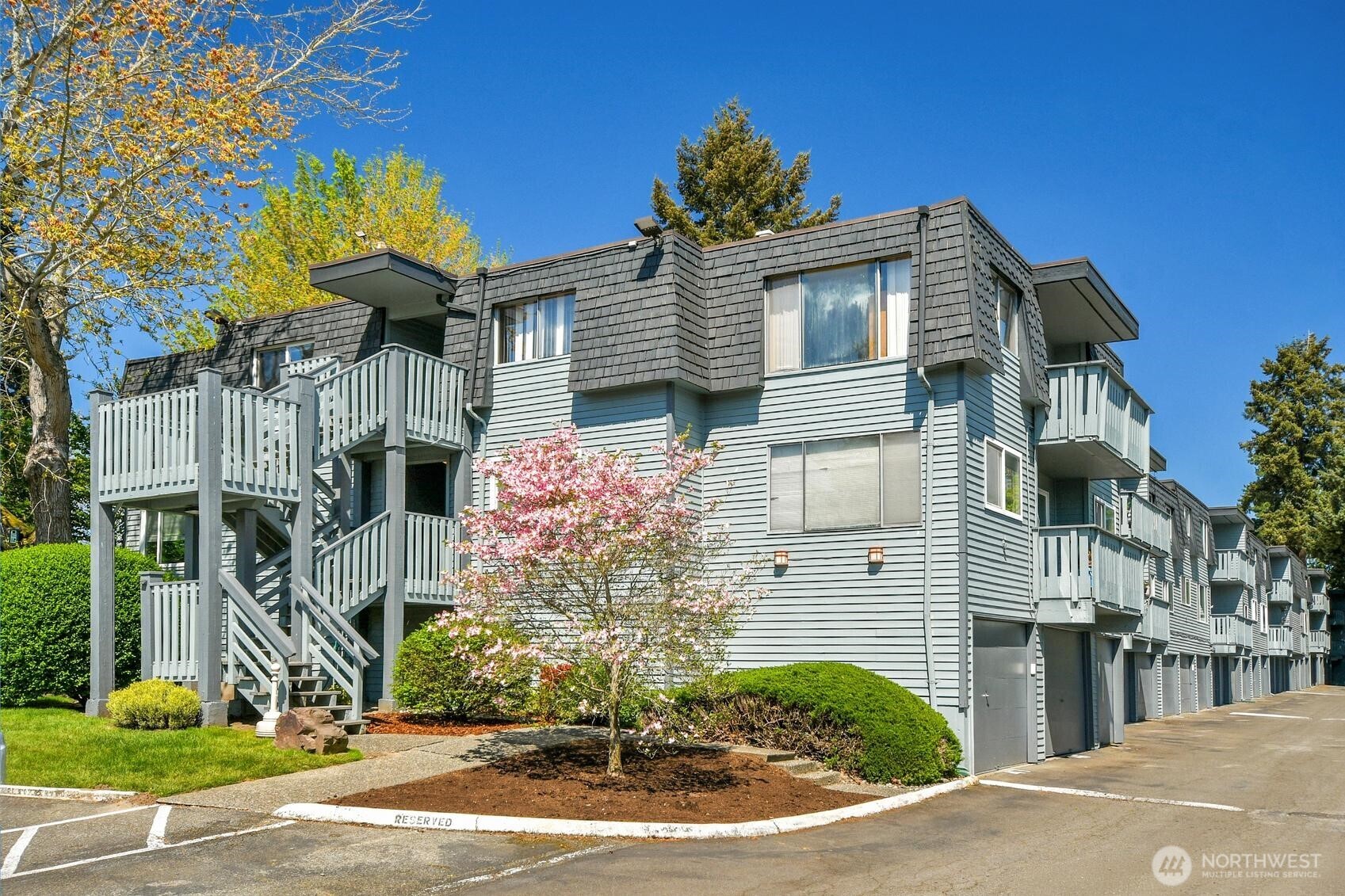 7217 NE 175th Street #220, Kenmore, WA 98028