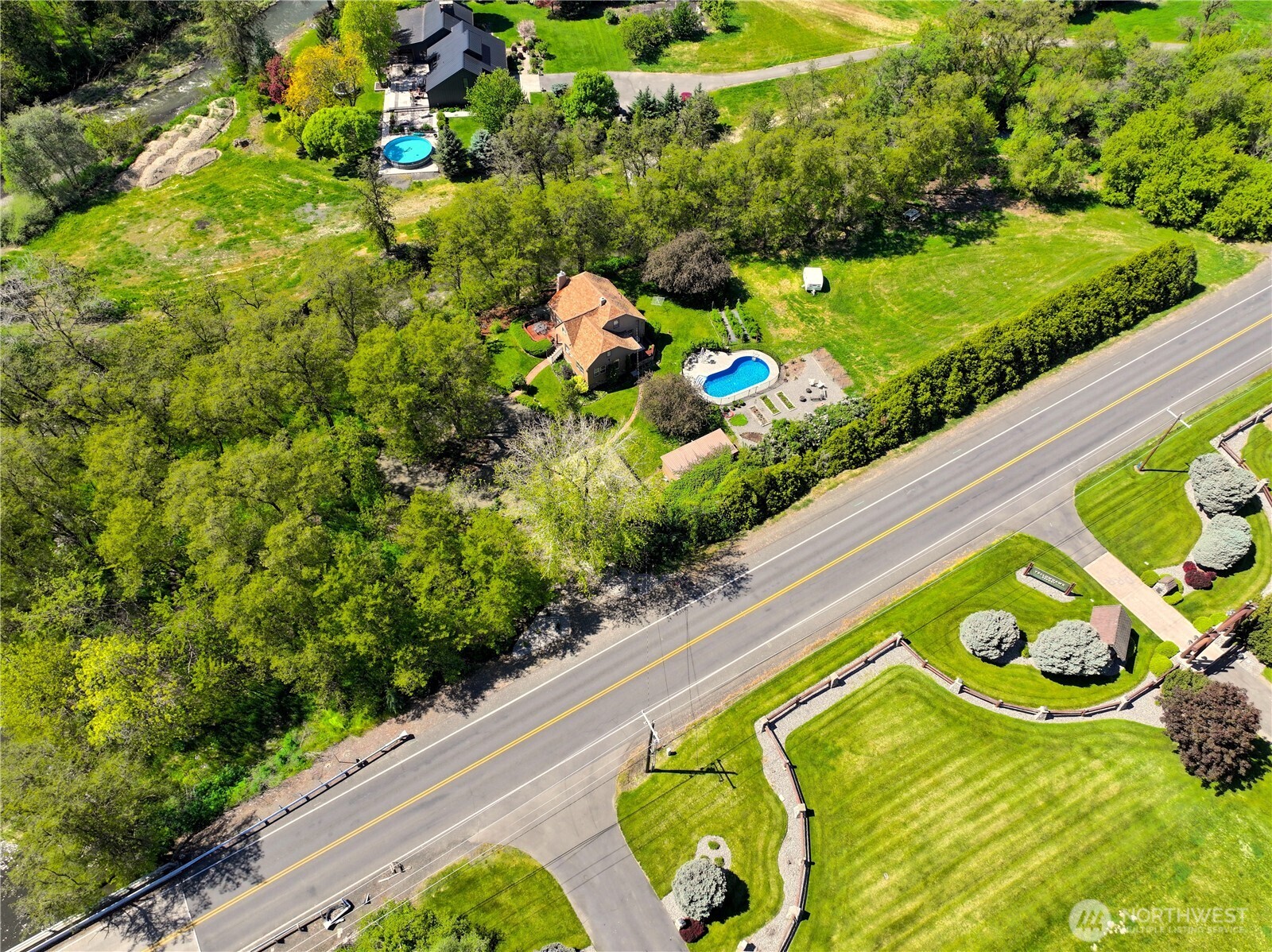 2904 Old Milton Highway , Walla Walla, WA 99362
