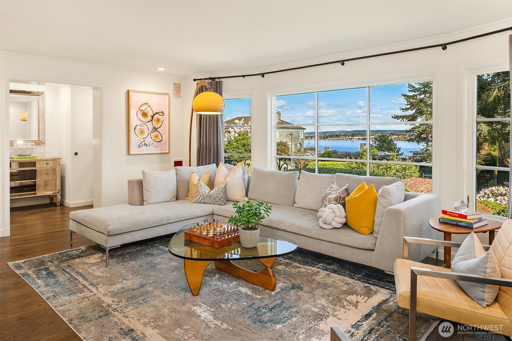 453 McGilvra Boulevard E, Seattle, WA 98112