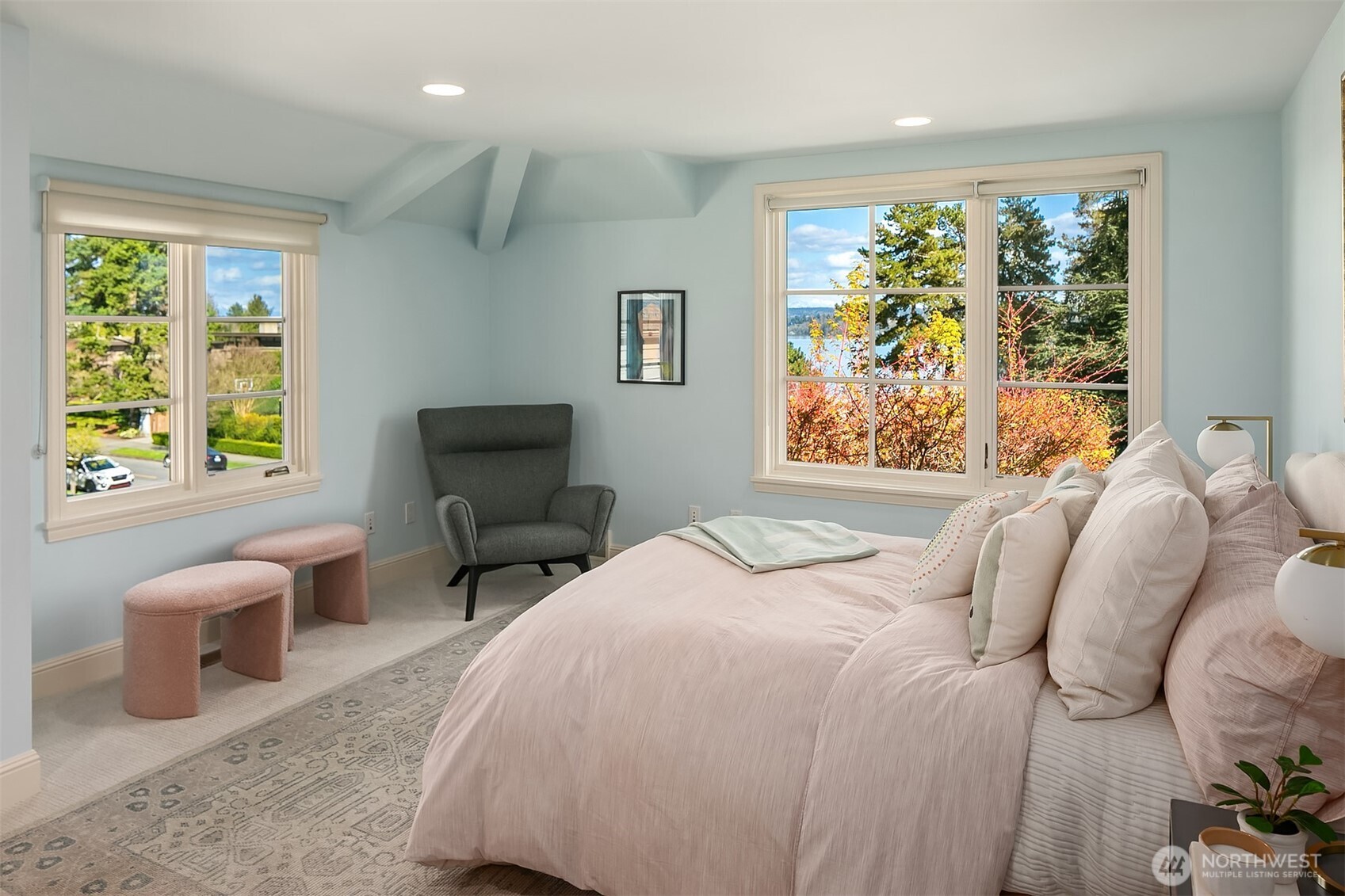 453 McGilvra Boulevard E, Seattle, WA 98112