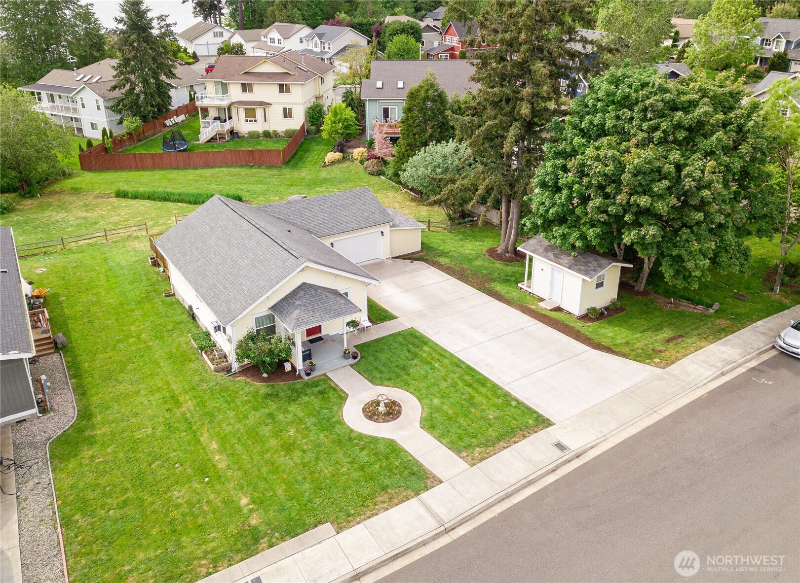 2411 Dodd Street , Blaine, WA 98230