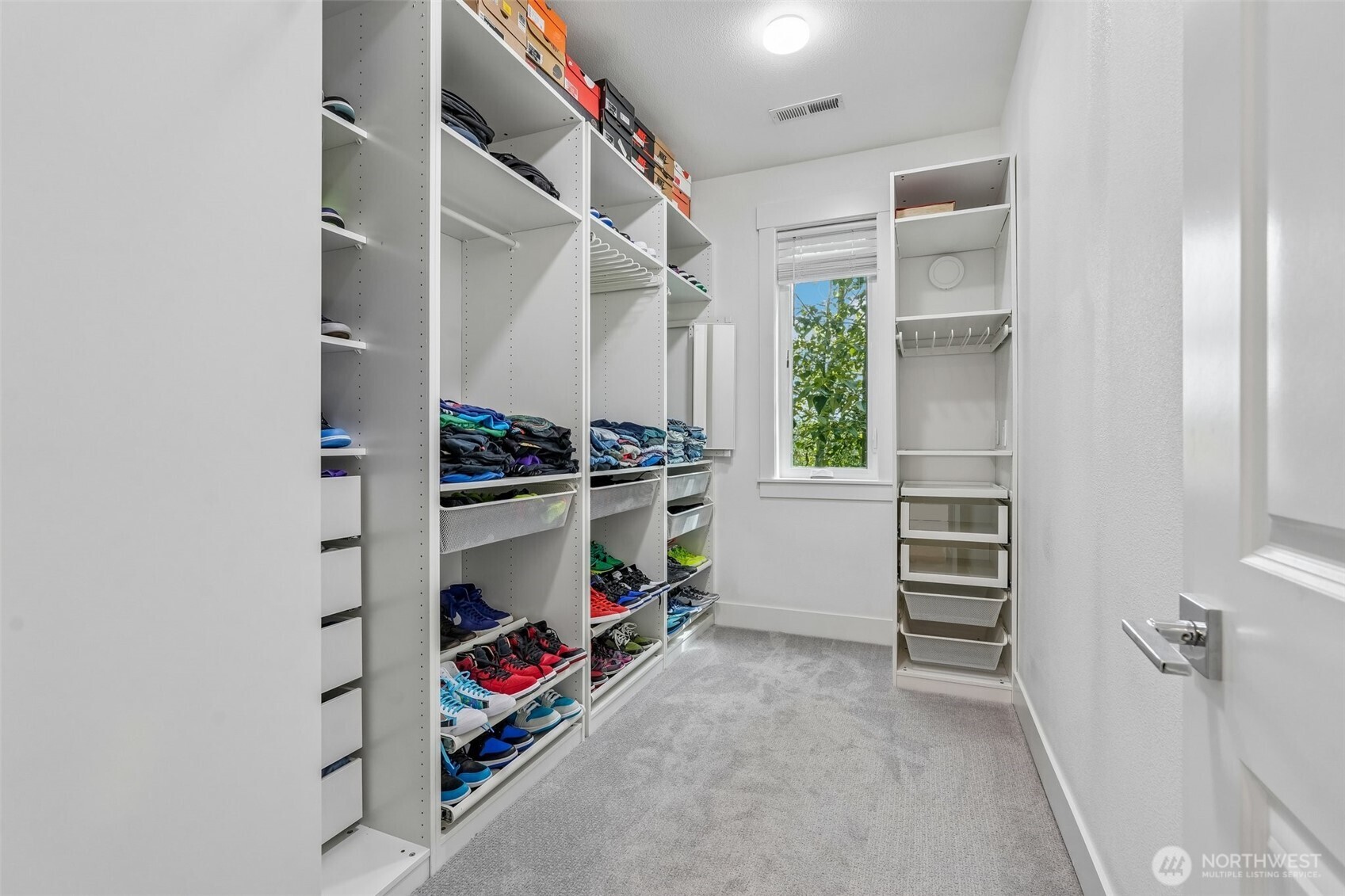9500 NE 111th Street , Vancouver, WA 98662