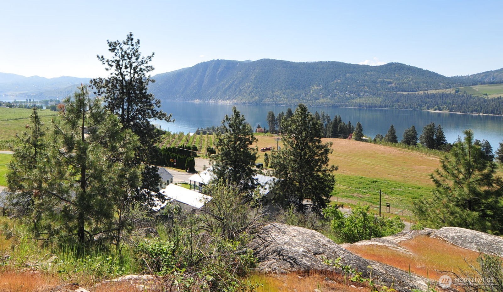 553 Summit Boulevard , Manson, WA 98831