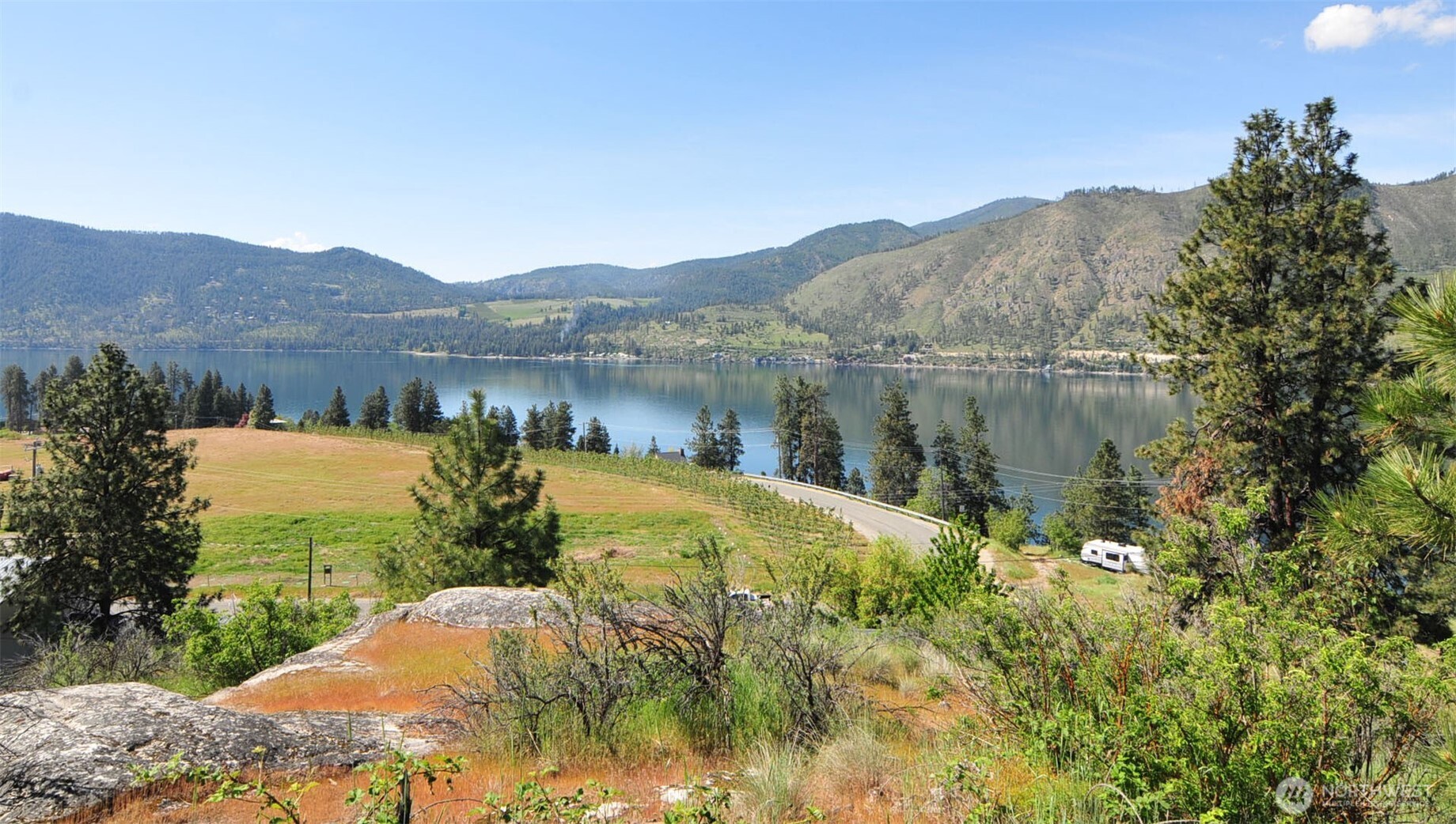 553 Summit Boulevard , Manson, WA 98831