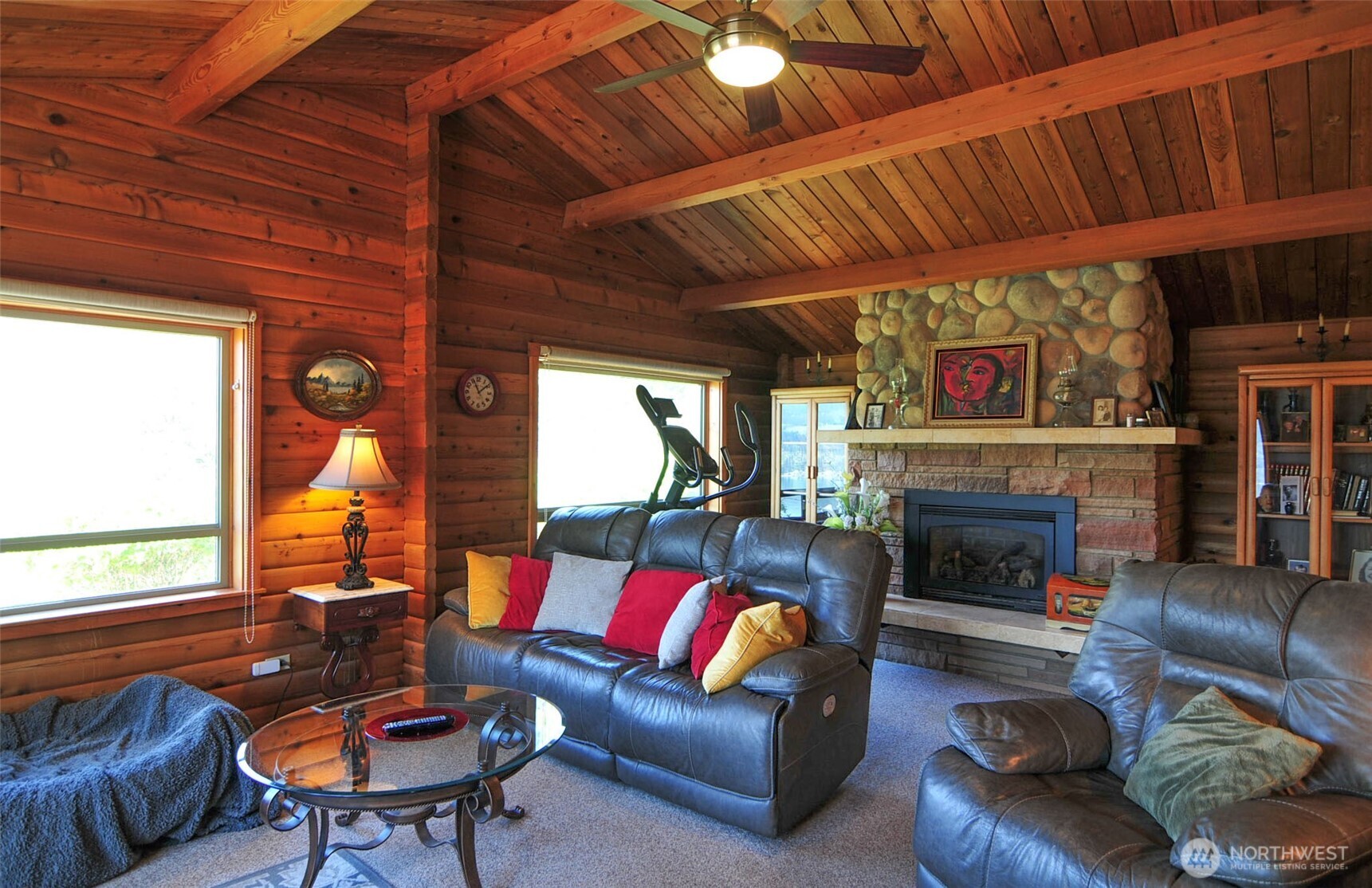 553 Summit Boulevard , Manson, WA 98831