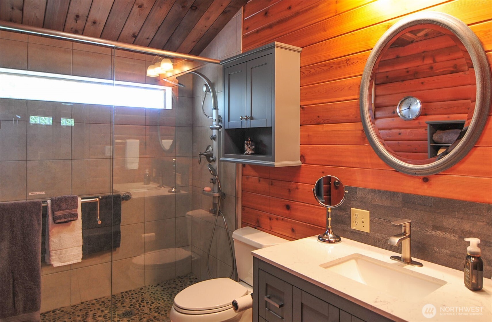 553 Summit Boulevard , Manson, WA 98831