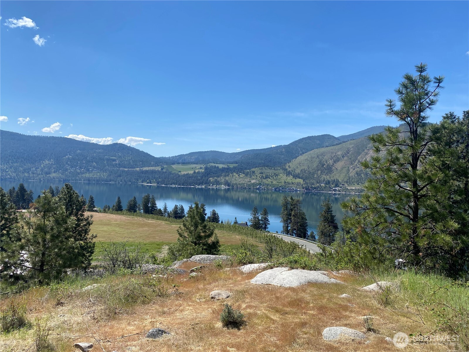 553 Summit Boulevard , Manson, WA 98831