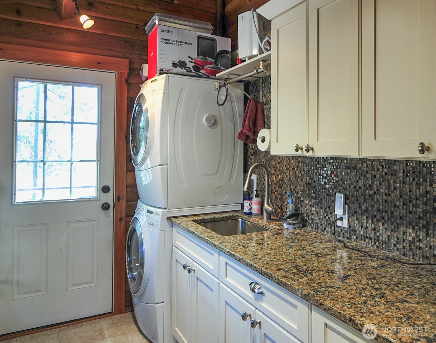 553 Summit Boulevard , Manson, WA 98831