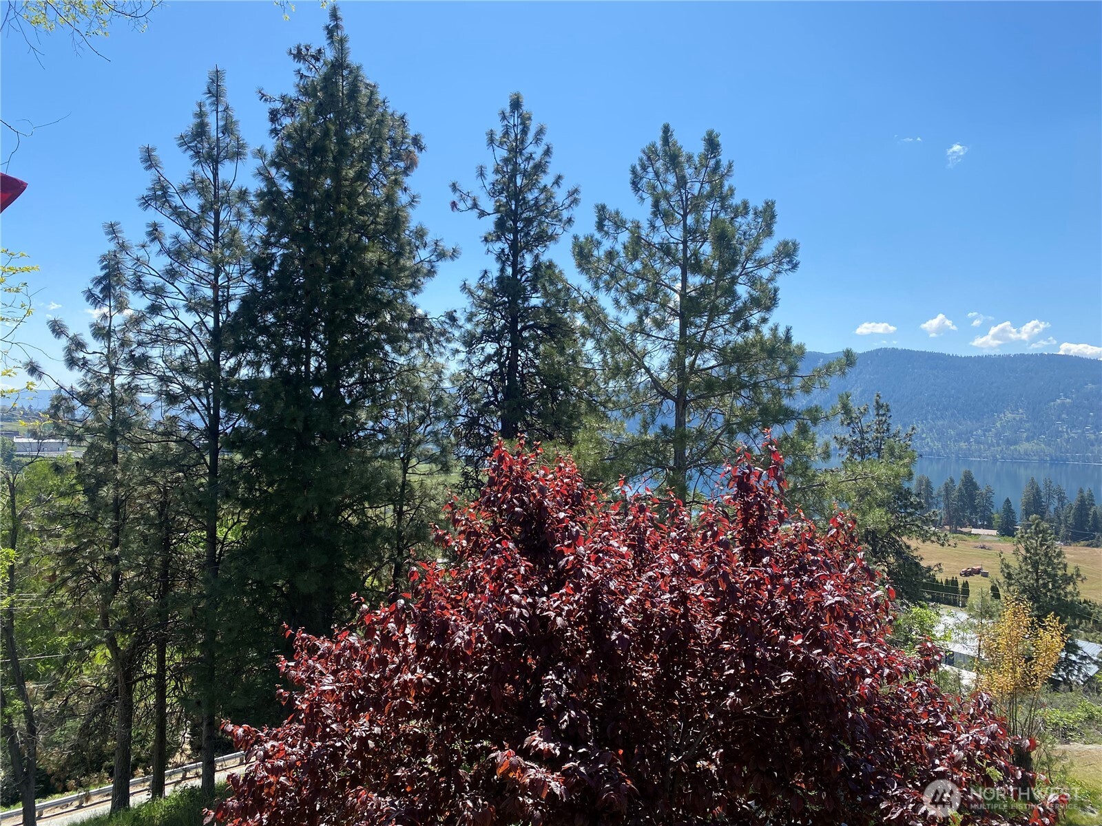 553 Summit Boulevard , Manson, WA 98831